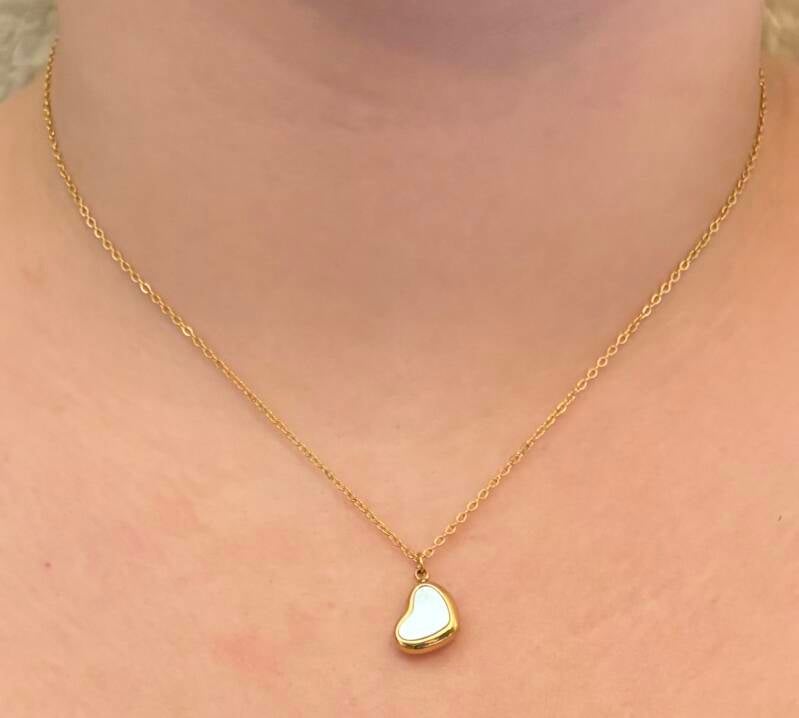 Collier cœur blanc