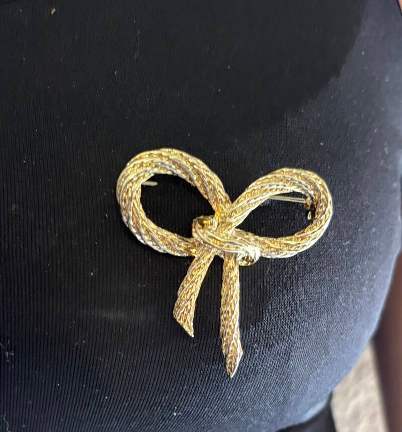 Broche noeud