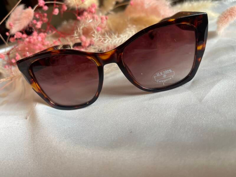 Lunettes de soleil — beige
