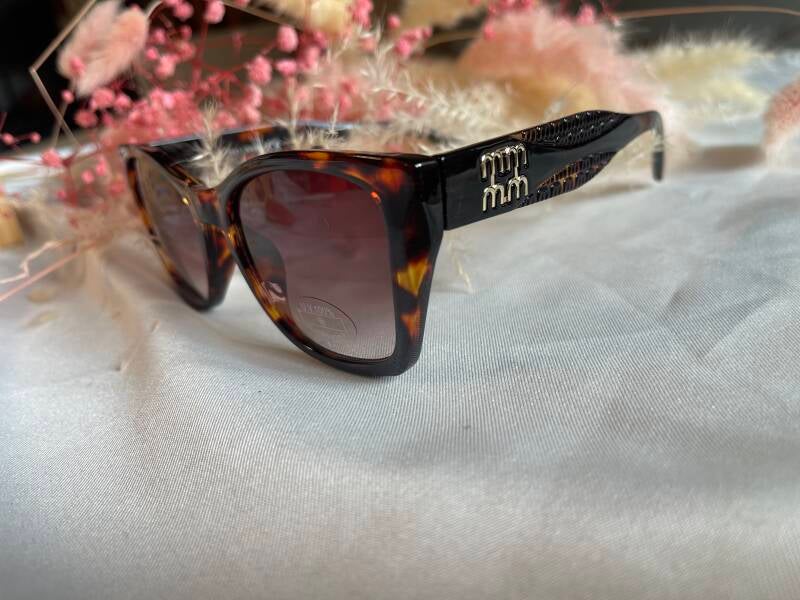 Lunettes de soleil — beige