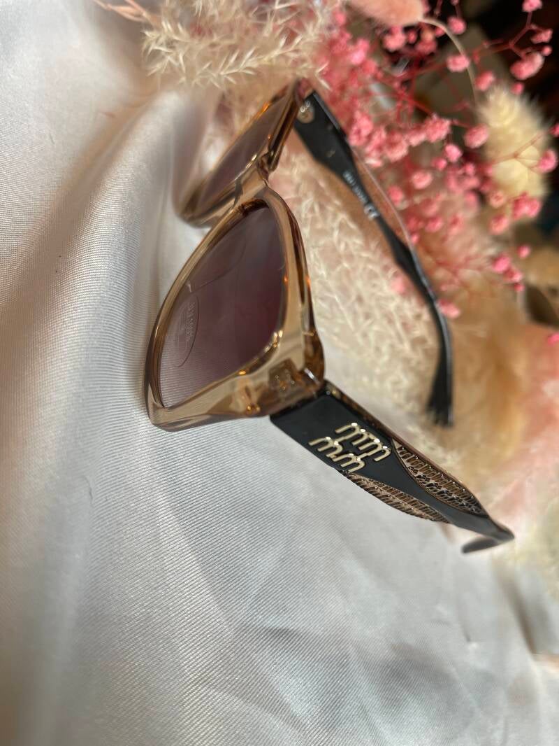 Lunettes de soleil — beige